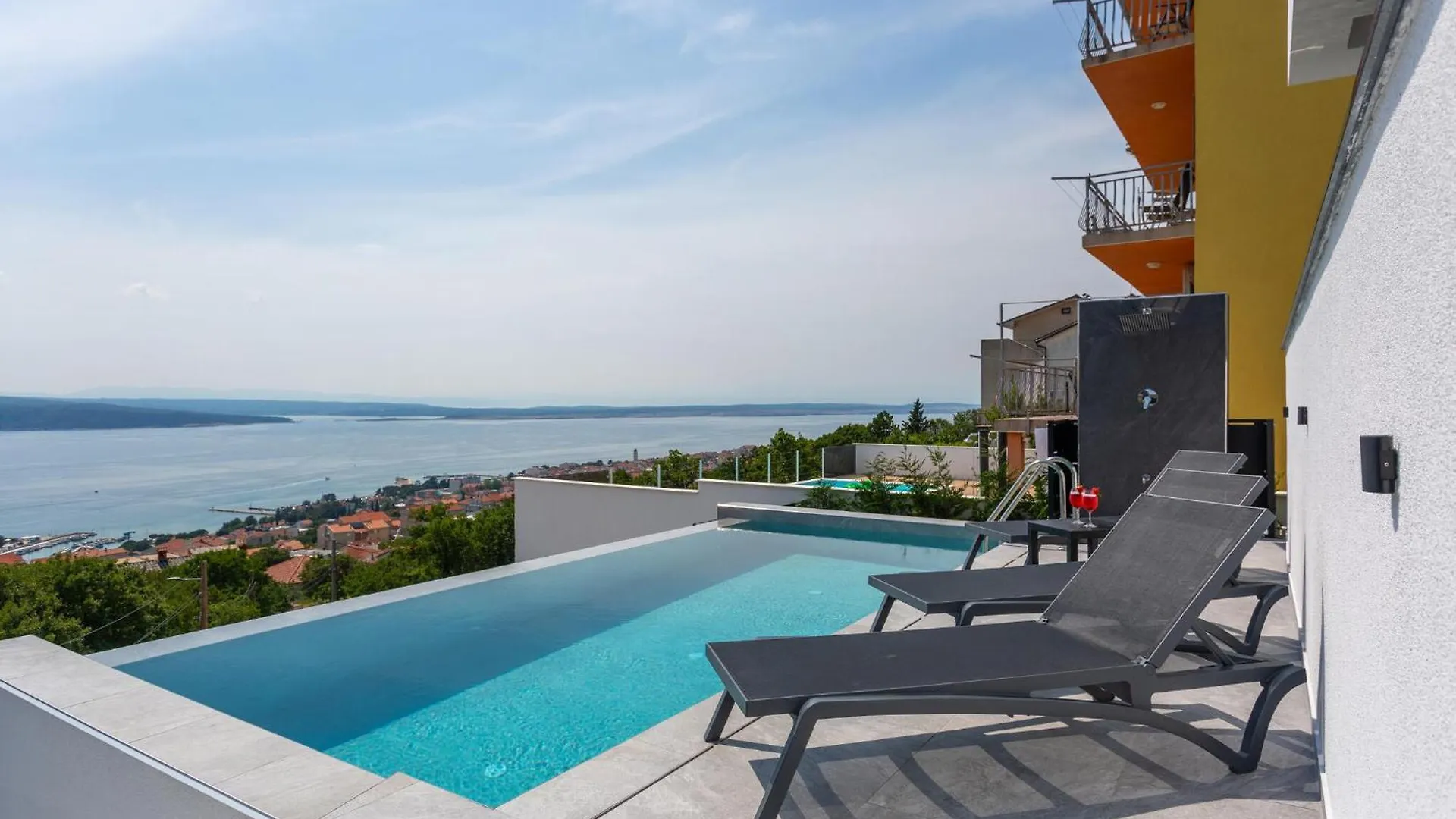 4 Bedroom Lovely Home In Crikvenica